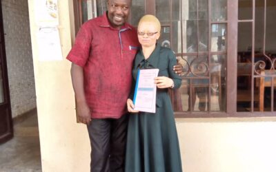 Voici Irène Nshimirimana, première lauréate albinos parrainée par Uwundi Nawe